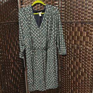 Long sleeved, multicolor dress